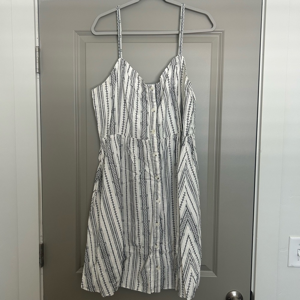 Off-White & Black Old Navy Mini Dress